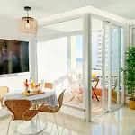 Apartment Luxury 2 Min With Balcony, Ocean View, Wifi, Ac, Smarttv Portimao
