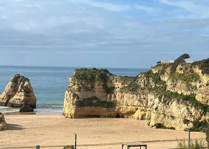 Luxury 2 Min With Balcony, Ocean View, Wifi, Ac, Smarttv Apartament Portimão